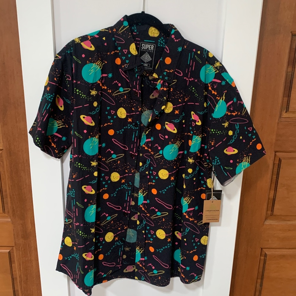 SUPER MASSIVE interstellar print casual button down - large